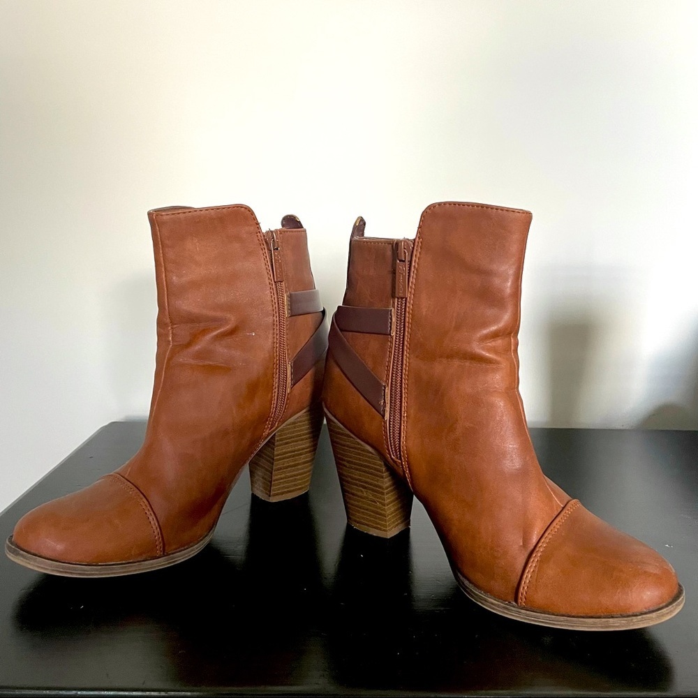 Breckelles Cognac Heeled Booties - Picture 4 of 5